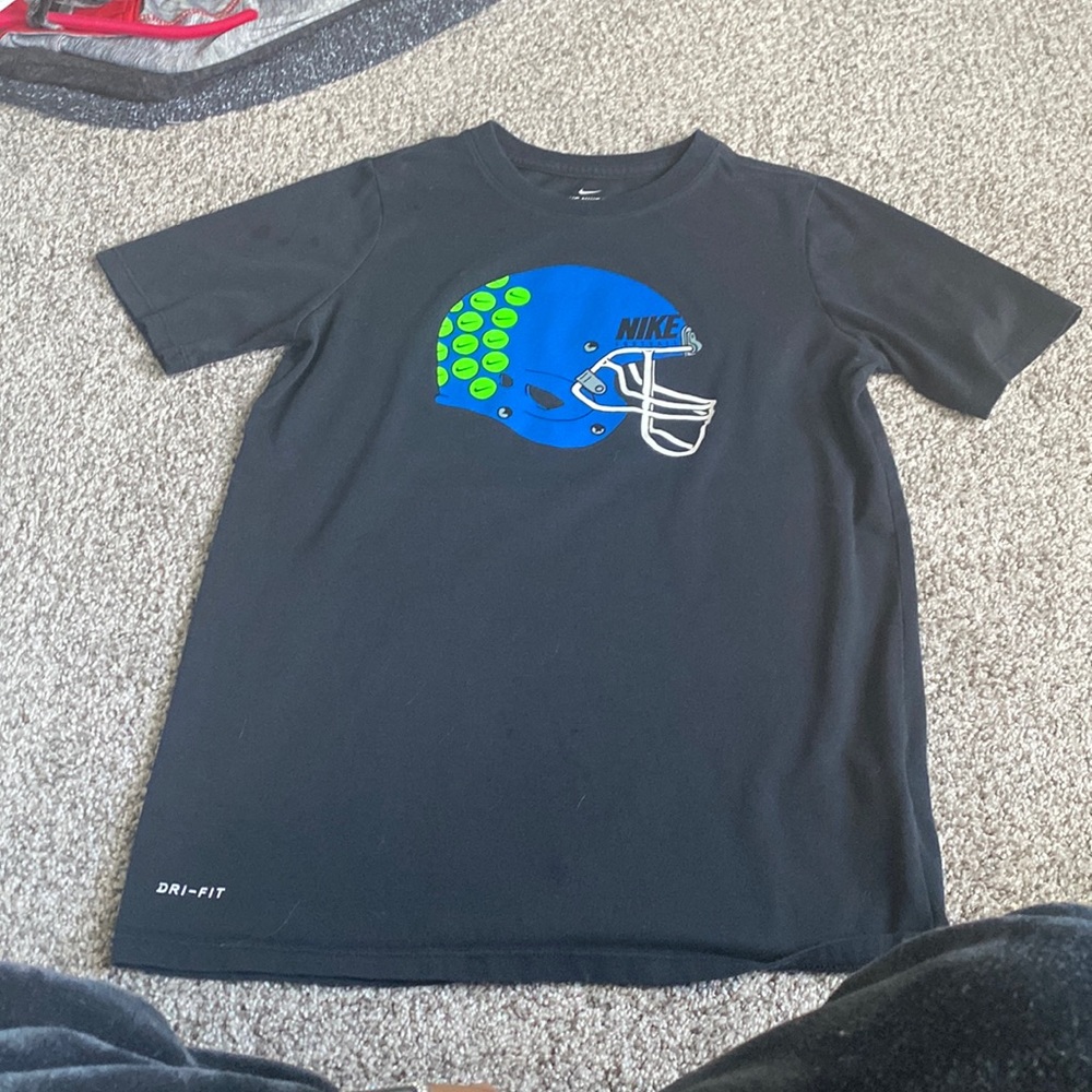 boys nike tshirt